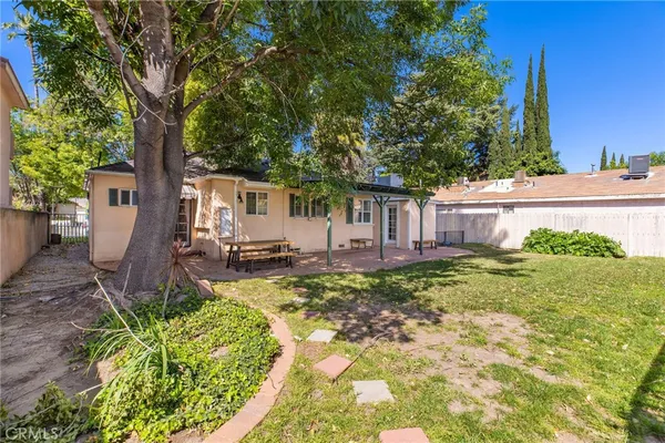$4,600 | 4410 Stern Avenue, Sherman Oaks, CA 91423