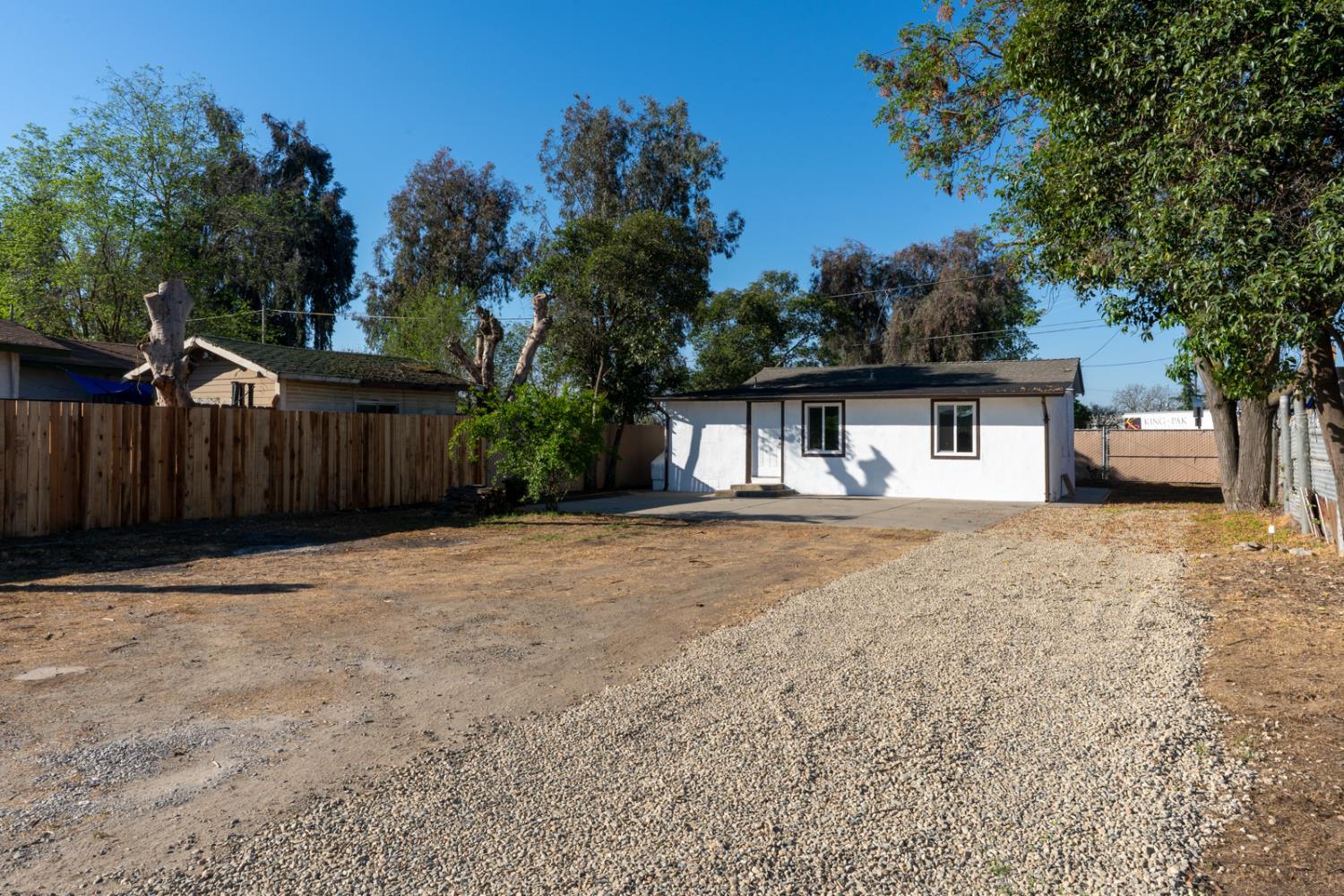 710 South G Street Madera, CA 93637 - Photo 27 of 32