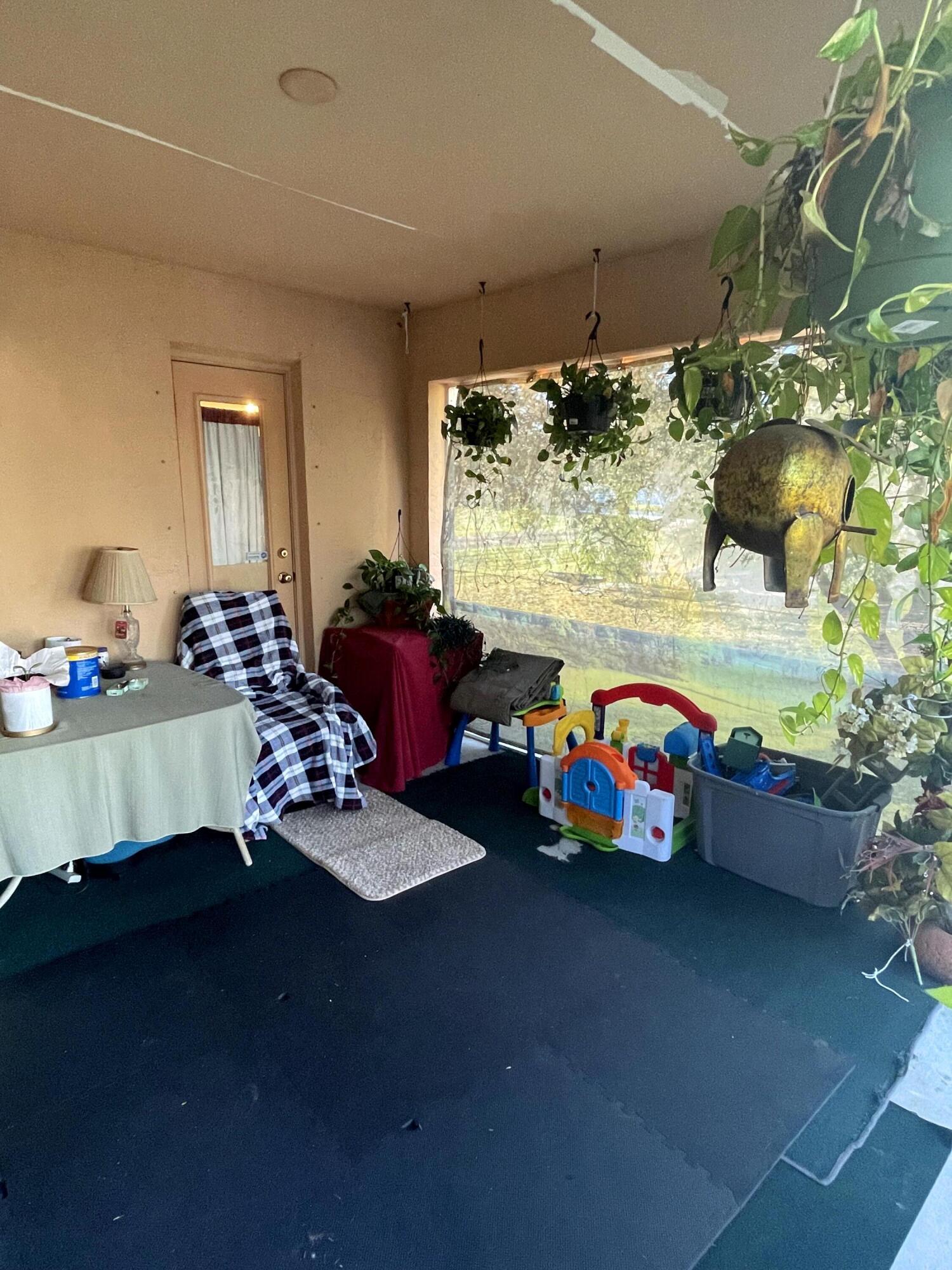 2099 Southwest Del Rio Boulevard Port St. Lucie, FL 34953 - Photo 11 of 21 Screened-in Patio