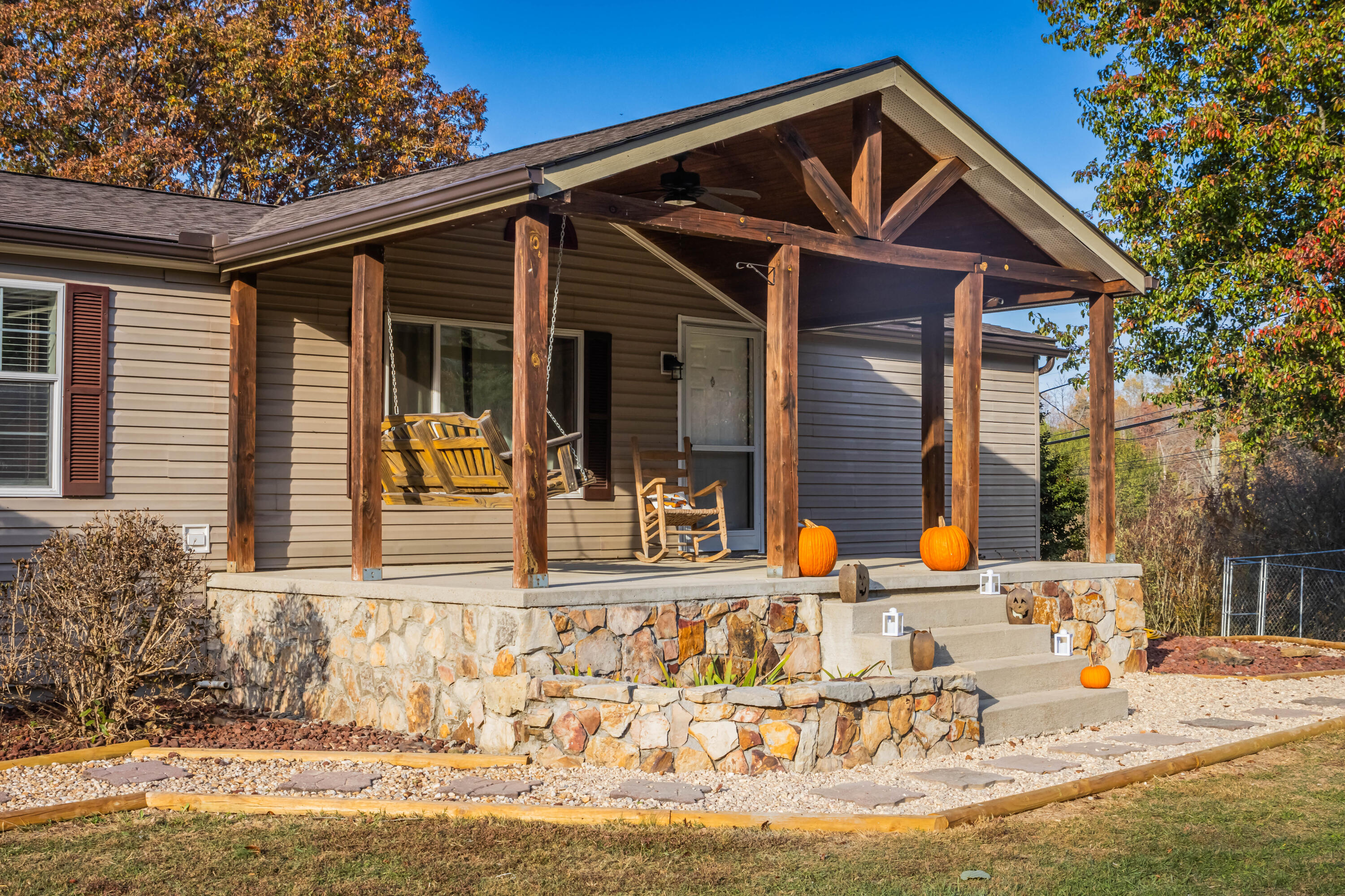 1381 Stewart Road Somerset, KY 42501 - Photo 5 of 54 5