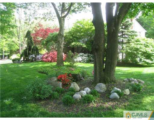 16 Sandra Road East Brunswick, NJ 08816 - Photo 1 of 5