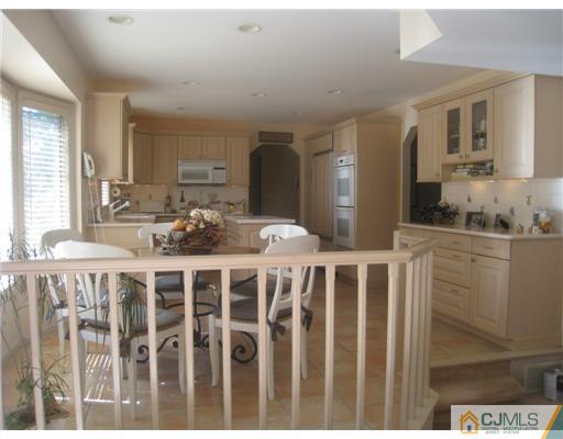 16 Sandra Road East Brunswick, NJ 08816 - Photo 5 of 5
