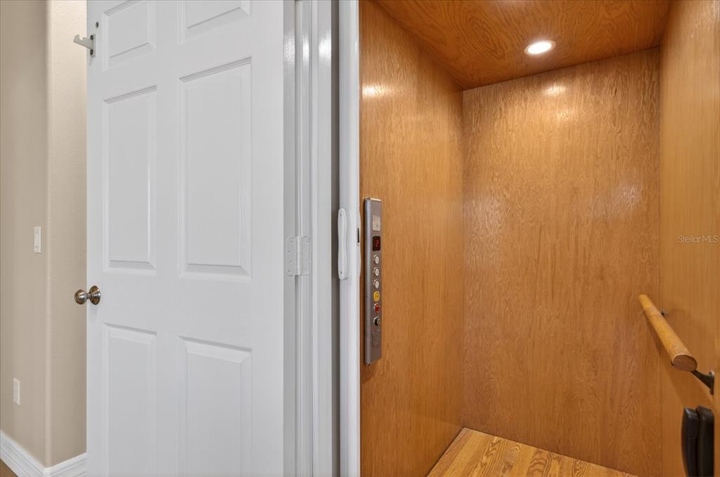 3339 Seaway Drive New Port Richey, FL 34652 - Photo 7 of 74 a view of a bathroom