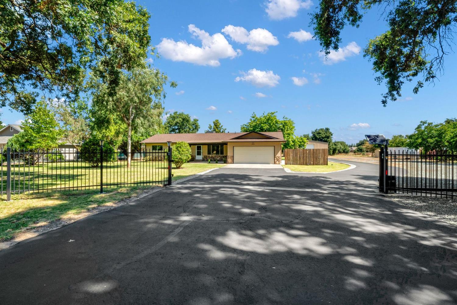10007 Harvey Road Galt, CA 95632 - Photo 4 of 72