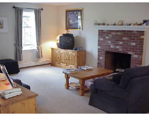 2 Marks Way Maynard, MA 01754 - Photo 3 of 5 Gallery Image 3