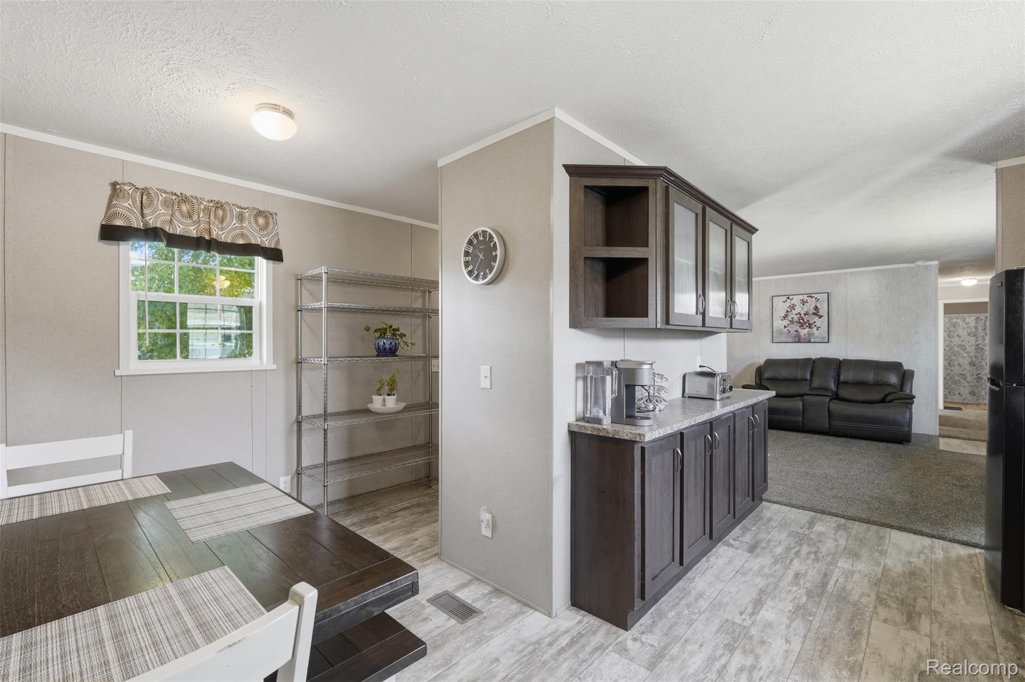 92 Normandy Drive Howell, MI 48843 - Photo 8 of 24 10_92 normandy dr-10.jpg