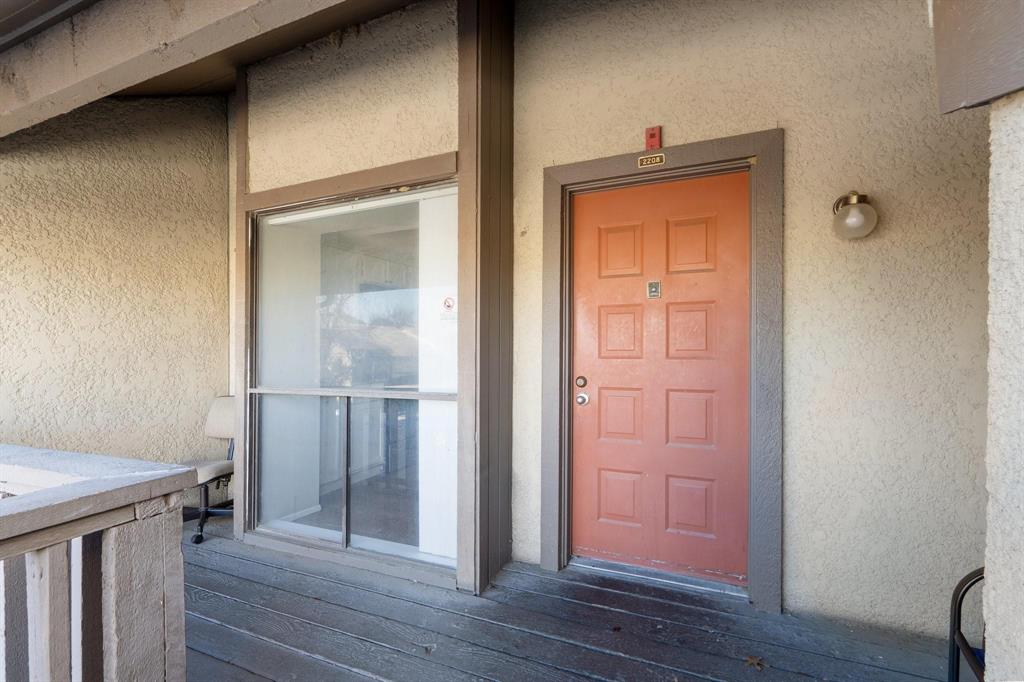 4533 North O'Connor Road, Unit 2208 Irving, TX 75062 - Photo 11 of 28 a view of a hallway with wooden floor