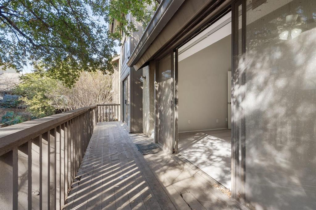 4533 North O'Connor Road, Unit 2208 Irving, TX 75062 - Photo 26 of 28 a view of balcony