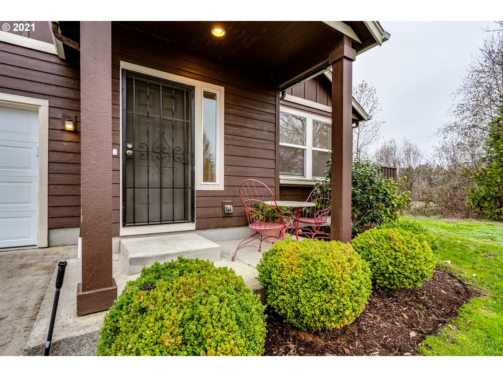 5753 Orchid Lane Springfield, OR 97478 - Photo 4 of 32 Gallery Image 4