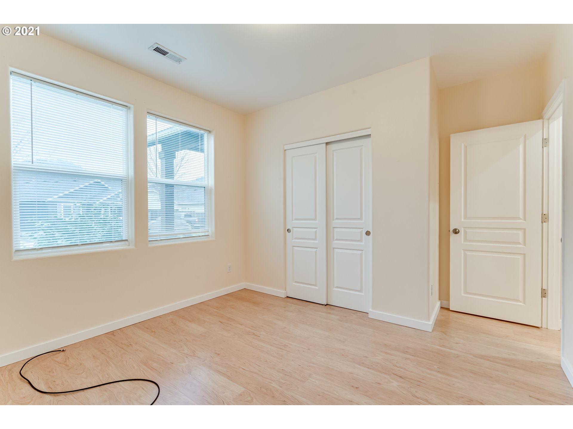 5753 Orchid Lane Springfield, OR 97478 - Photo 5 of 32 Gallery Image 5