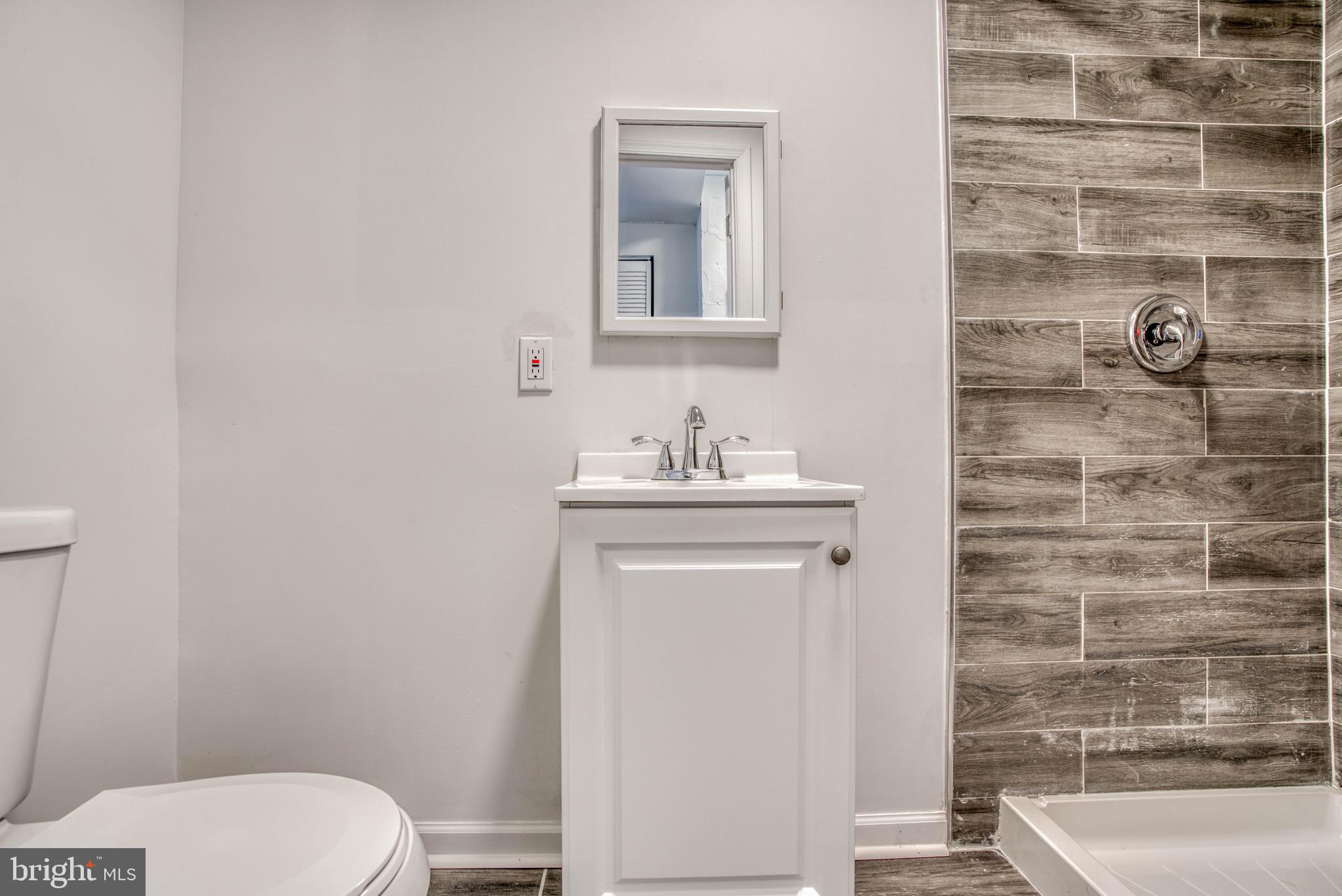1417 Kingsway Road Baltimore, MD 21218 - Photo 22 of 44