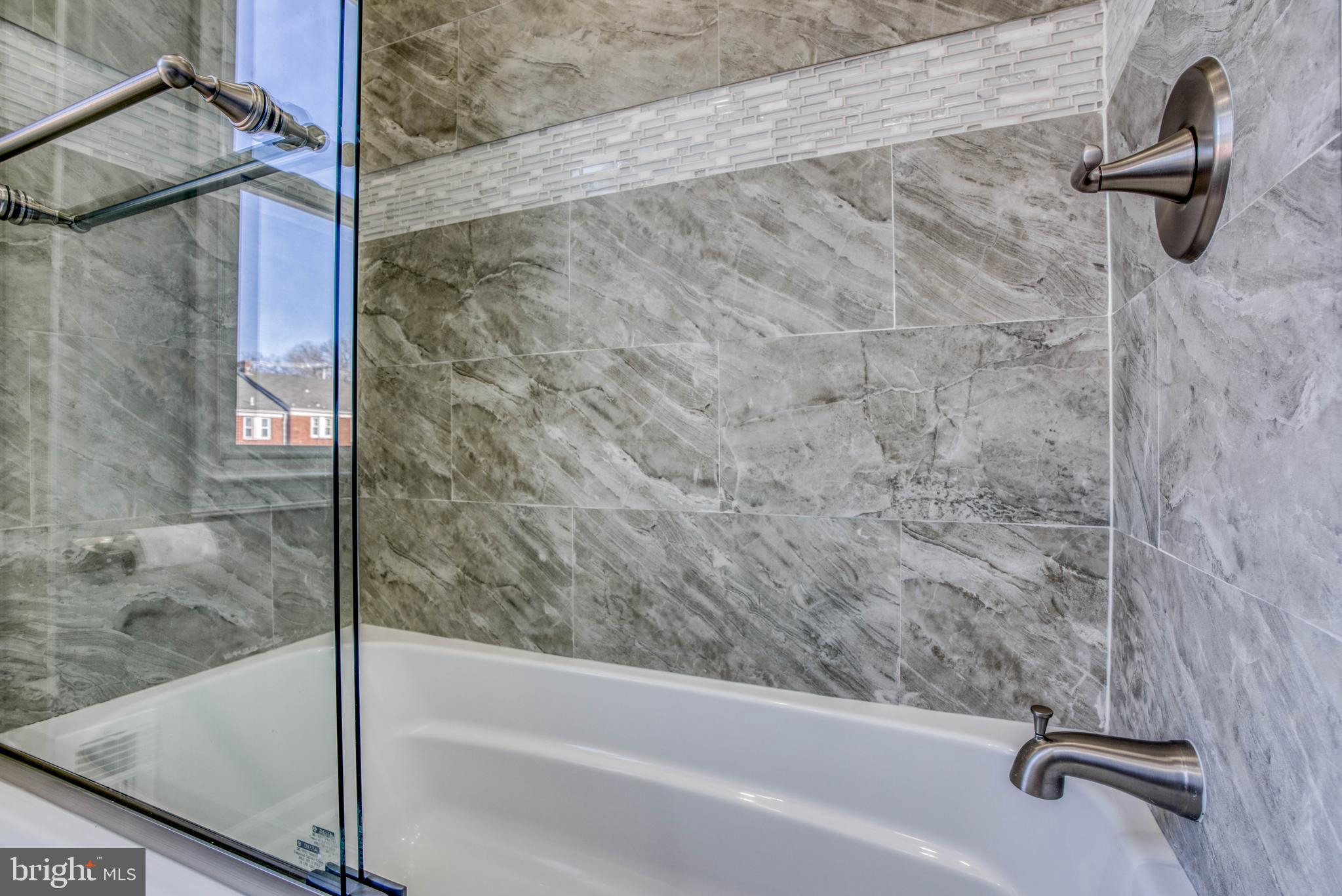 1417 Kingsway Road Baltimore, MD 21218 - Photo 40 of 44