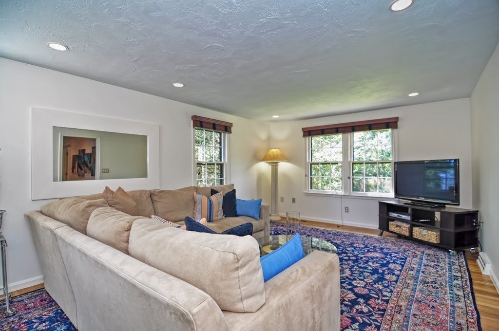 49 Sanderson Road Lexington, MA 02420 - Photo 9 of 28 Gallery Image 9