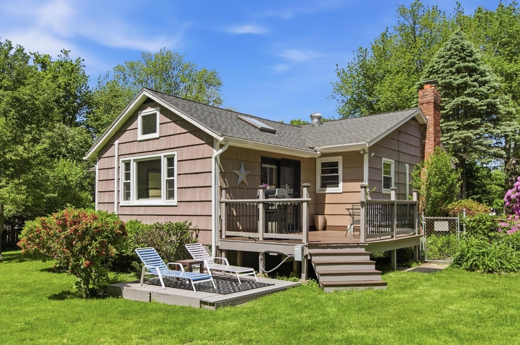 152 Lake Street Middleton, MA 01949 - Photo 25 of 33