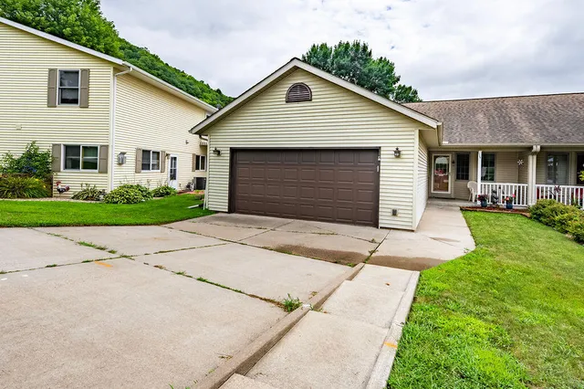 $299,900 | 3532 Levy Lane, La Crosse, WI 54601