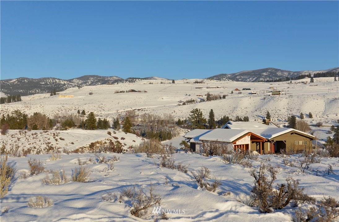 11 Ridge Drive Winthrop, WA 98862 - Photo 4 of 9 Gallery Image 4