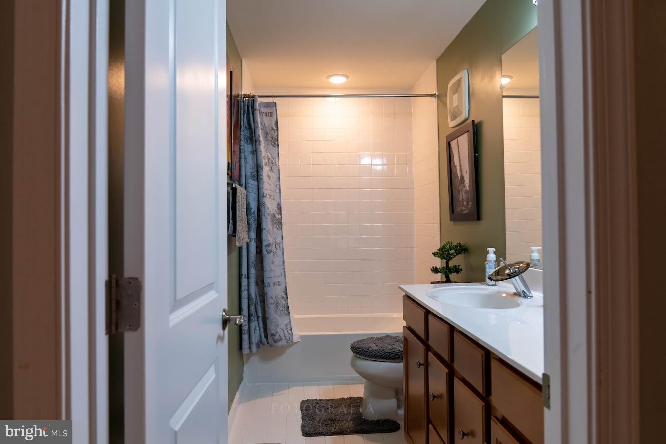 2917 Duvall Ridge Road, Unit 559 Hyattsville, MD 20785 - Photo 22 of 35