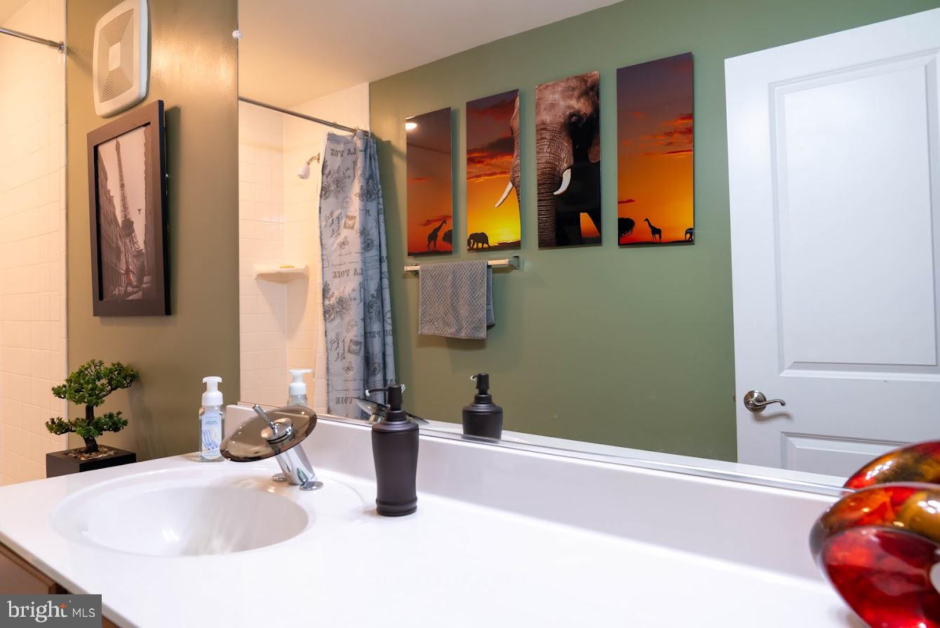 2917 Duvall Ridge Road, Unit 559 Hyattsville, MD 20785 - Photo 23 of 35