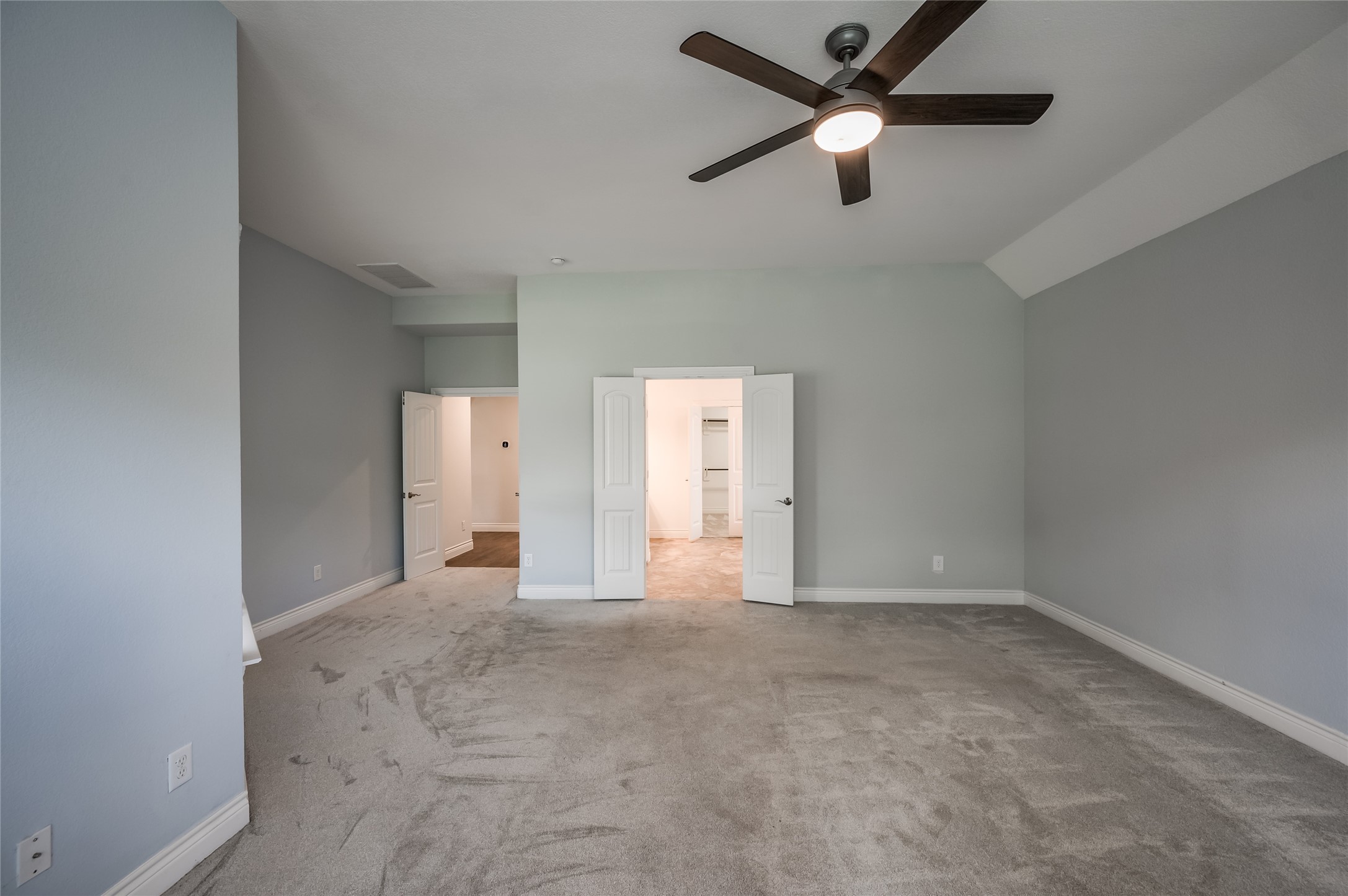 19006 Panther Peak Spring, TX 77388 - Photo 32 of 48 Third View of Master Suite