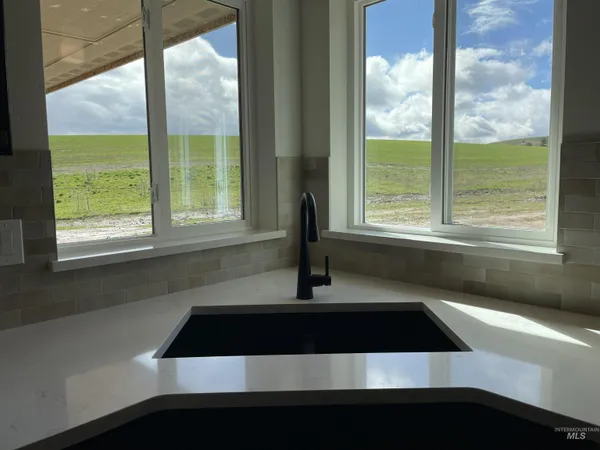 $850,000 | 1283 Bear Creek Road, Princeton, ID 83857