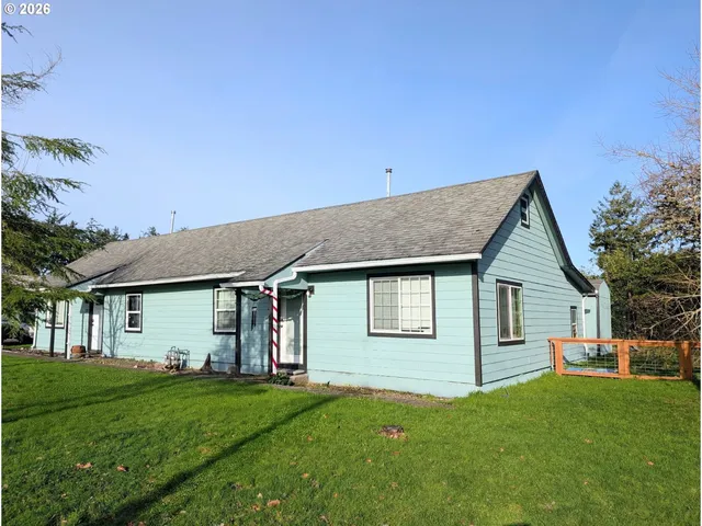 $465,000 | 221-231 Southwest 2nd Street, Warrenton, OR 97146