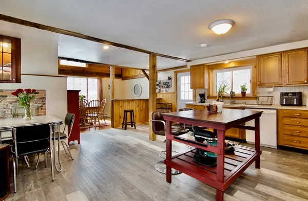 $469,900 | 440 Chauncey Walker Street, Belchertown, MA 01007