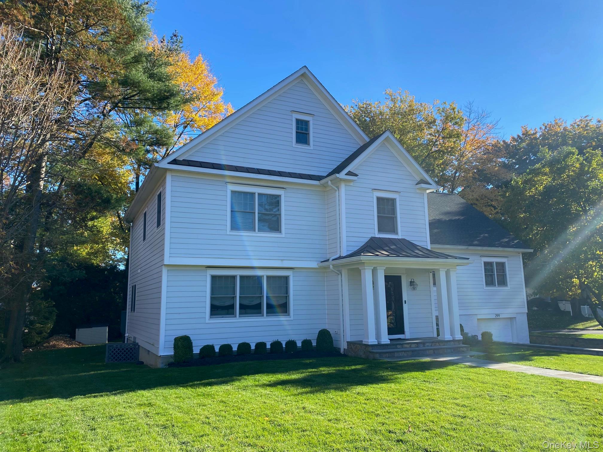 299 Stratton Road New Rochelle, NY 10804 - Photo 2 of 49