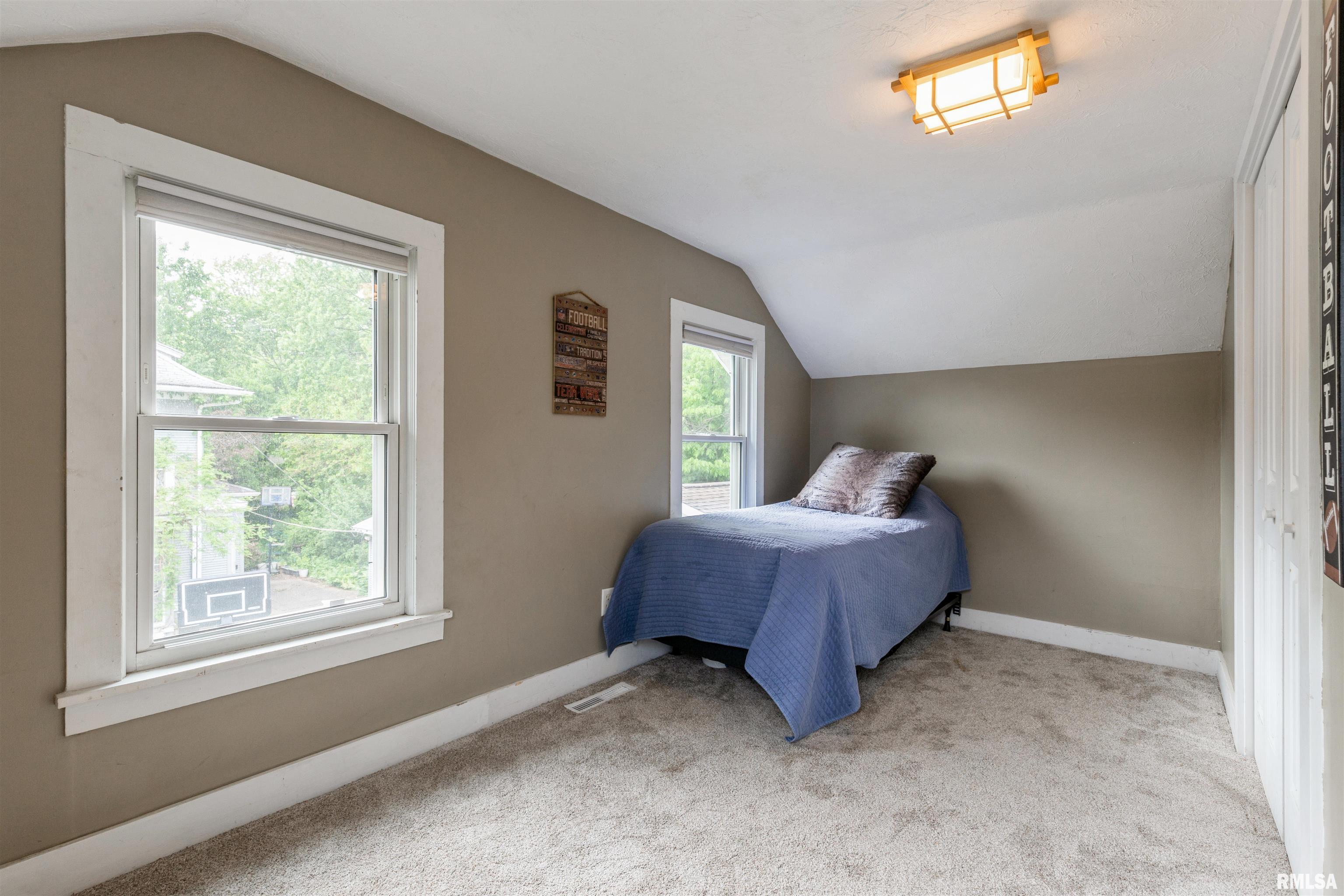 222 South Ridge Street Cambridge, IL 61238 - Photo 16 of 21 Gallery Image 16