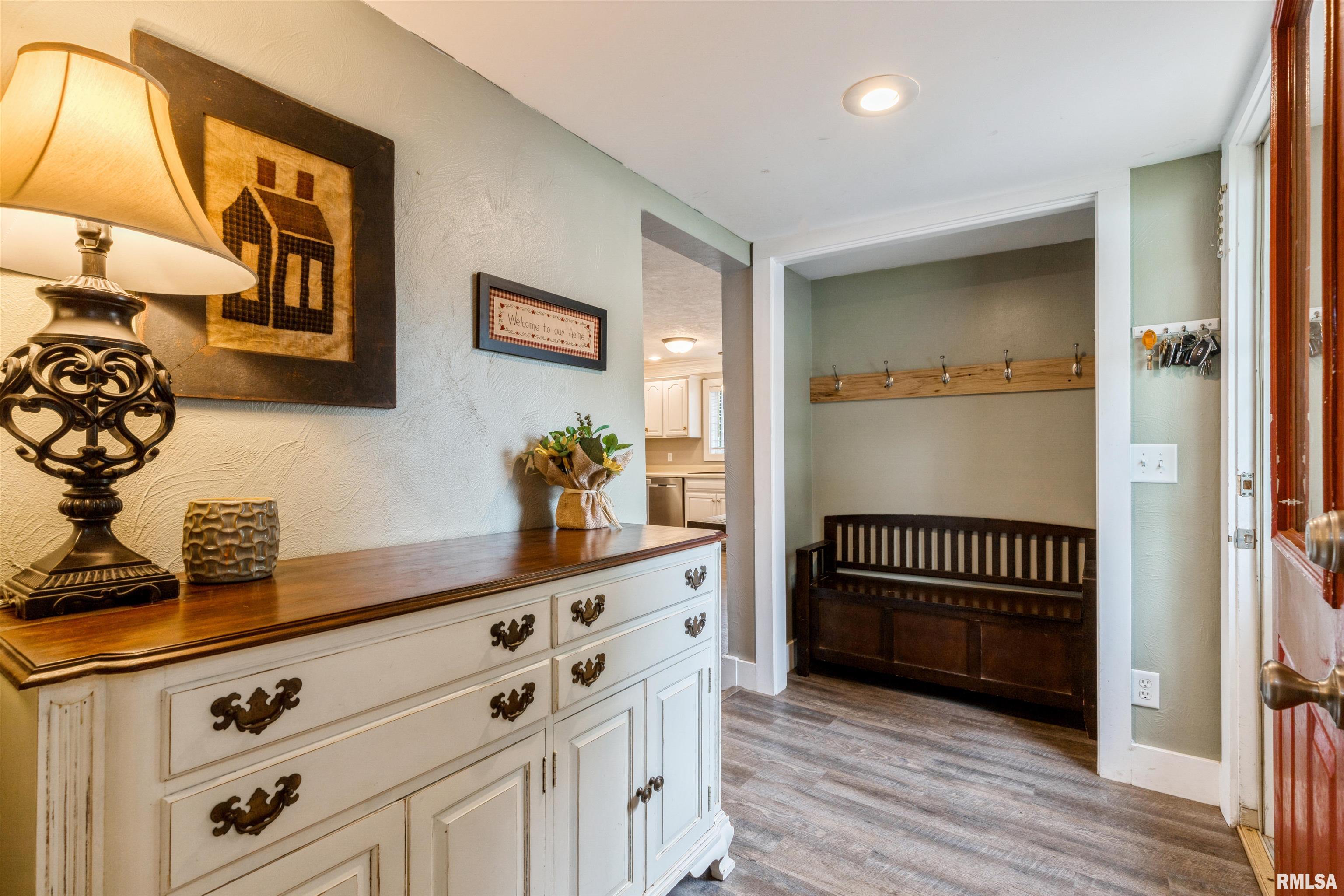 222 South Ridge Street Cambridge, IL 61238 - Photo 4 of 21 Gallery Image 4