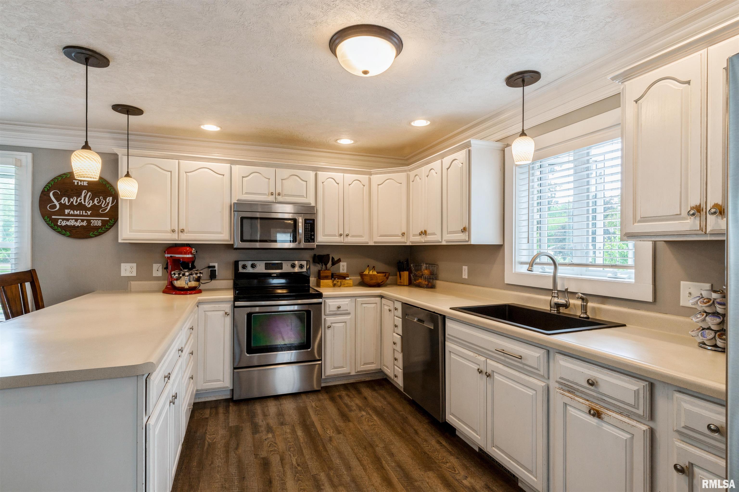 222 South Ridge Street Cambridge, IL 61238 - Photo 7 of 21 Gallery Image 7