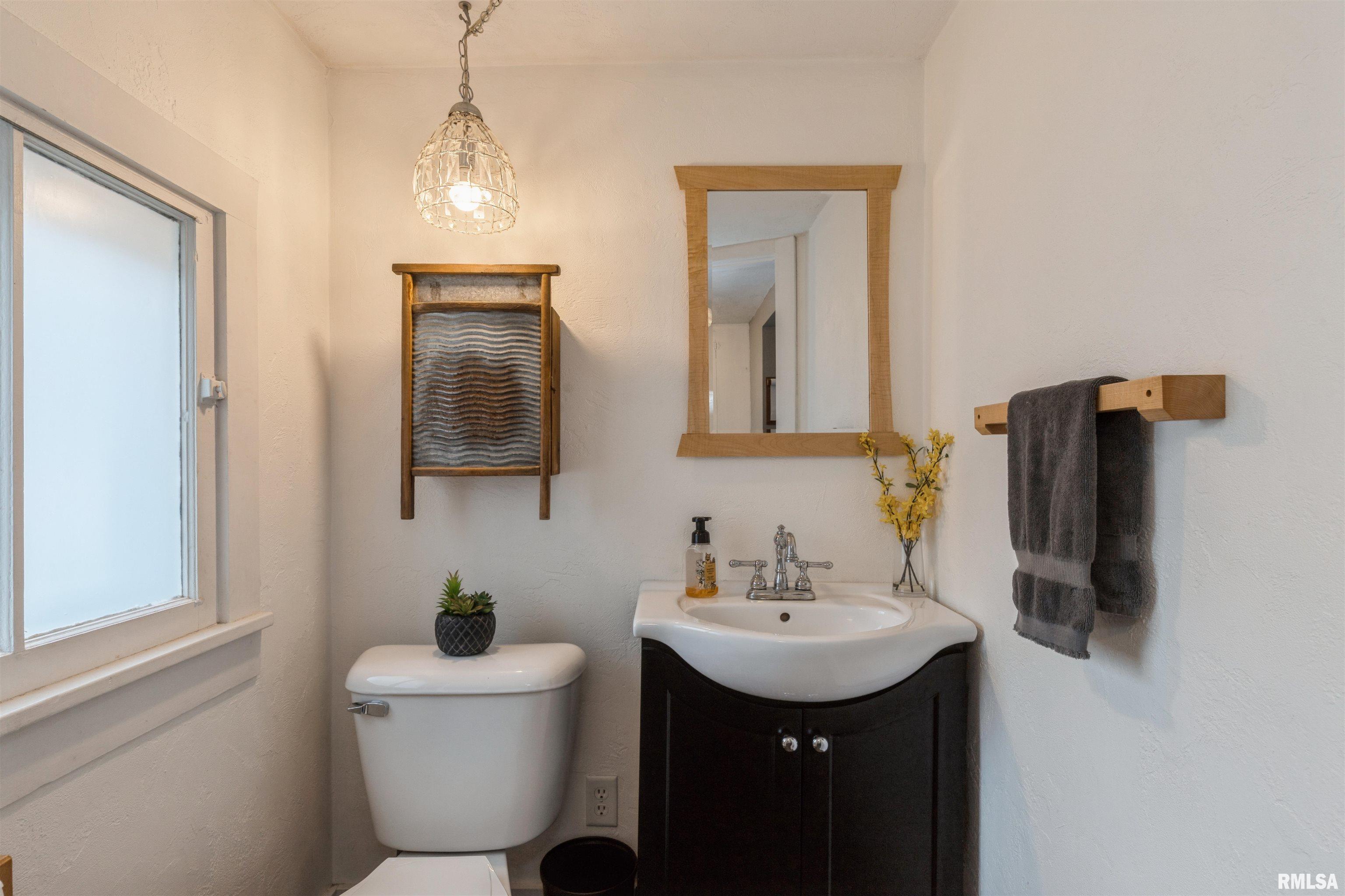 222 South Ridge Street Cambridge, IL 61238 - Photo 8 of 21 Gallery Image 8