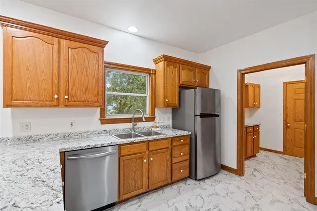 $375,000 | 1024 Grace Lane, Boonville, MO 65233