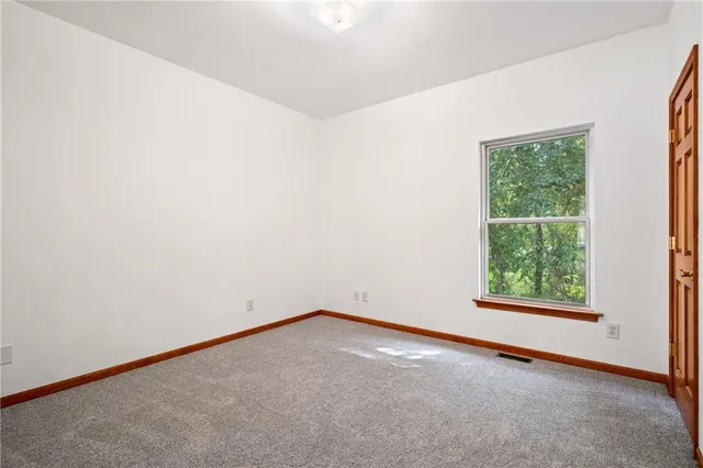 $375,000 | 1024 Grace Lane, Boonville, MO 65233