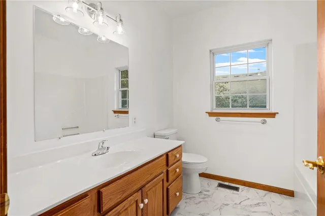 $375,000 | 1024 Grace Lane, Boonville, MO 65233