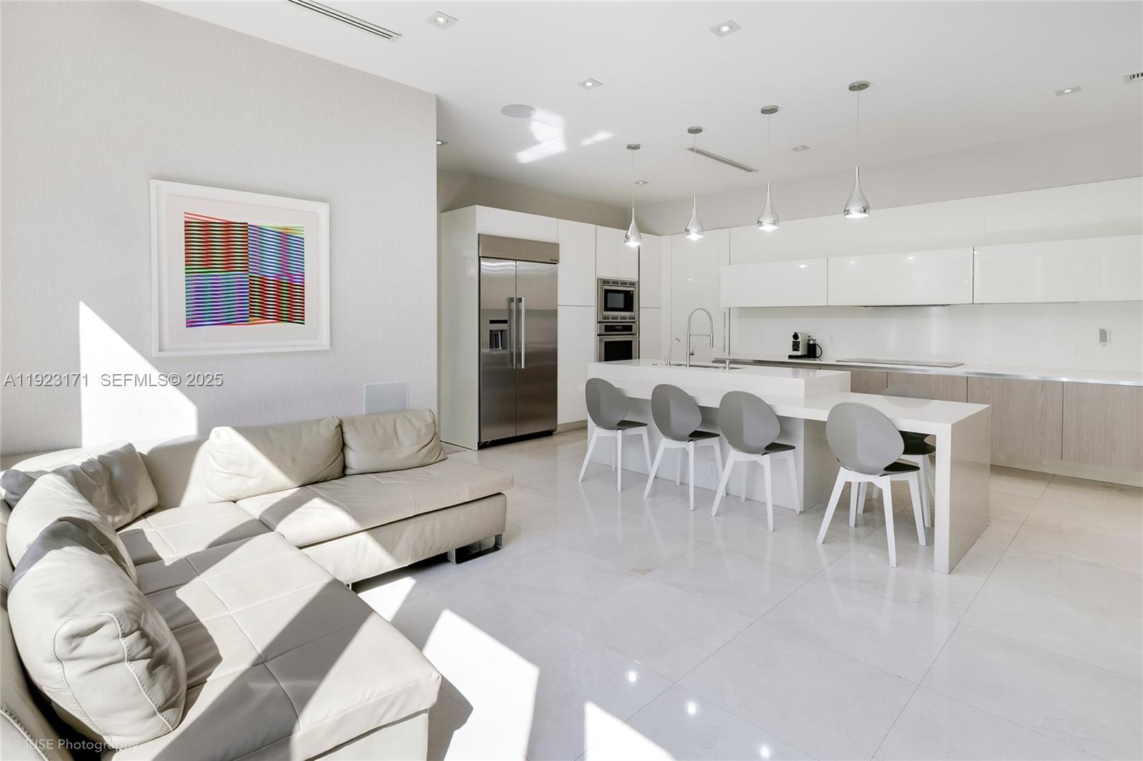 137 Shore Drive West Miami, FL 33133 - Photo 15 of 24