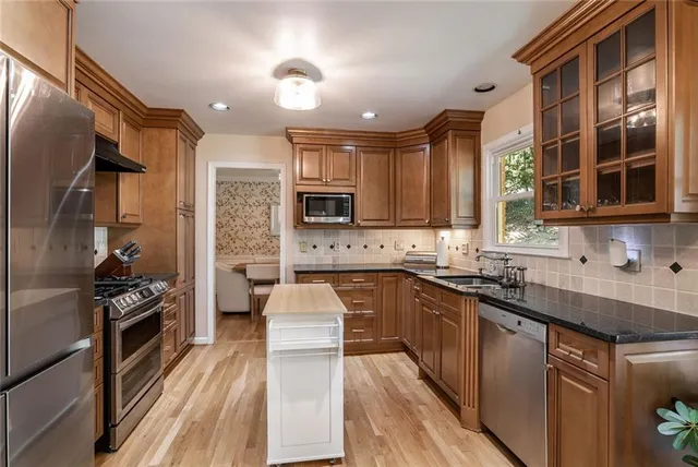 $600,000 | 1460 Valley View Road, Dunwoody, GA 30338