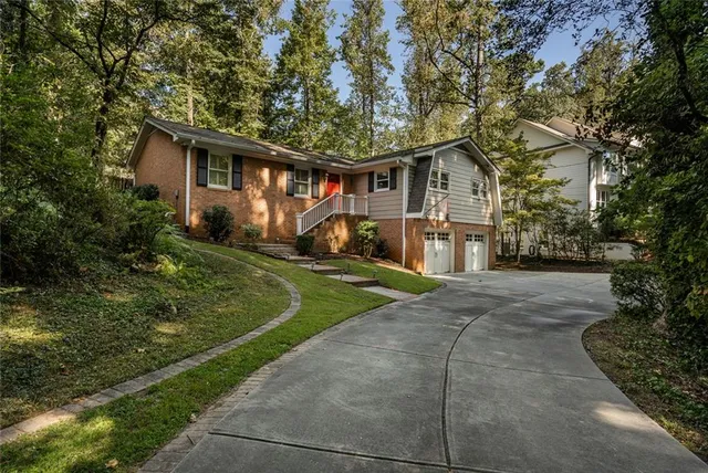 $600,000 | 1460 Valley View Road, Dunwoody, GA 30338