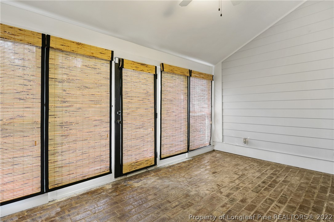 2375 Raeford Road Fayetteville, NC 28305 - Photo 10 of 50