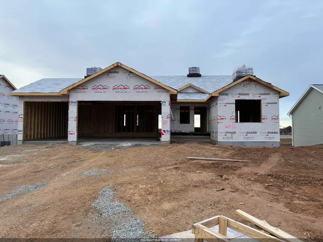 $389,900 | 569 Horton Terrace, Hortonville, WI 54944