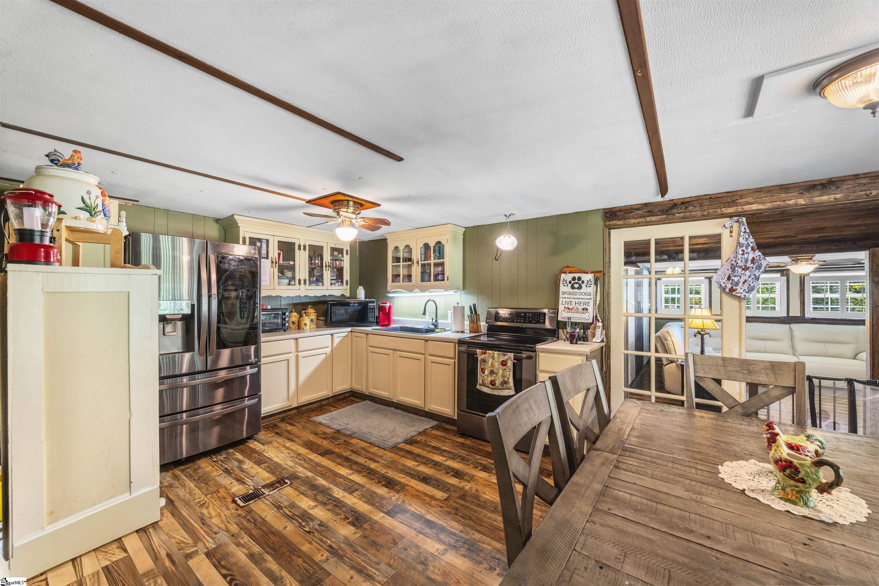 566 Joe Black Road Pelzer, SC 29669 - Photo 7 of 38