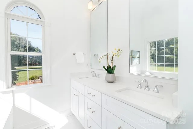 $719,500 | 444 Cottonfield Circle, Waxhaw, NC 28173