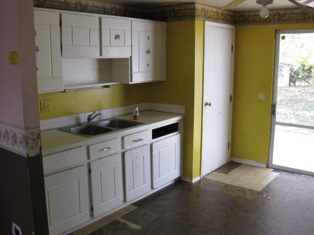 3025 Whitlow Road Columbus, OH 43232 - Photo 5 of 9 Gallery Image 5