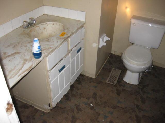 3025 Whitlow Road Columbus, OH 43232 - Photo 7 of 9 Gallery Image 7