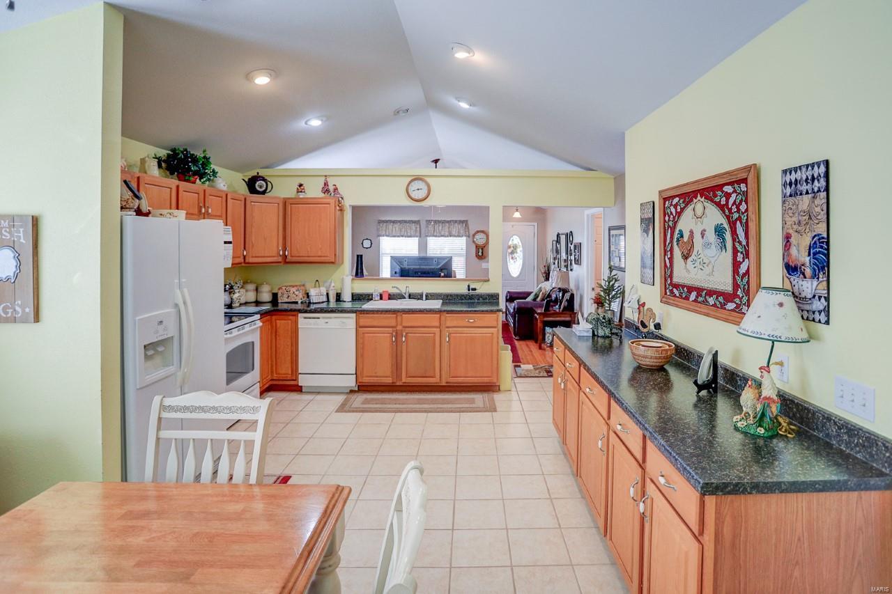 808 Columbia Road Dupo, IL 62239 - Photo 12 of 37 Gallery Image 12