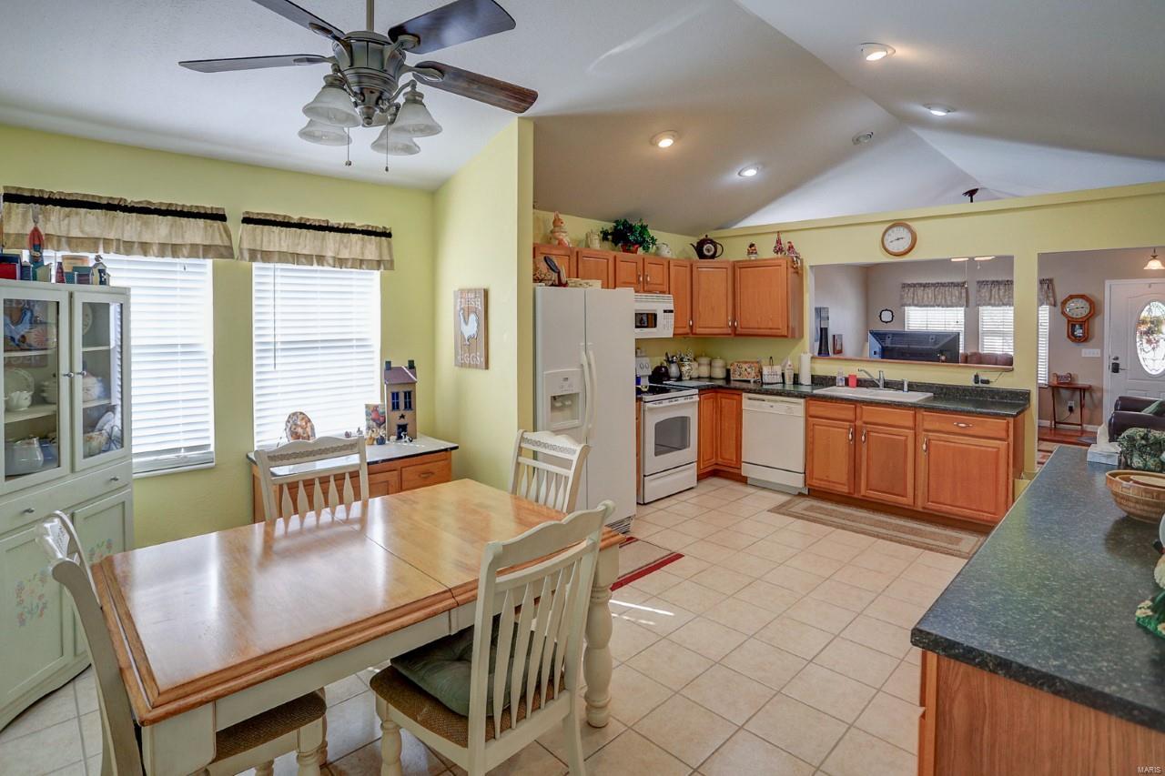 808 Columbia Road Dupo, IL 62239 - Photo 3 of 37 Gallery Image 3