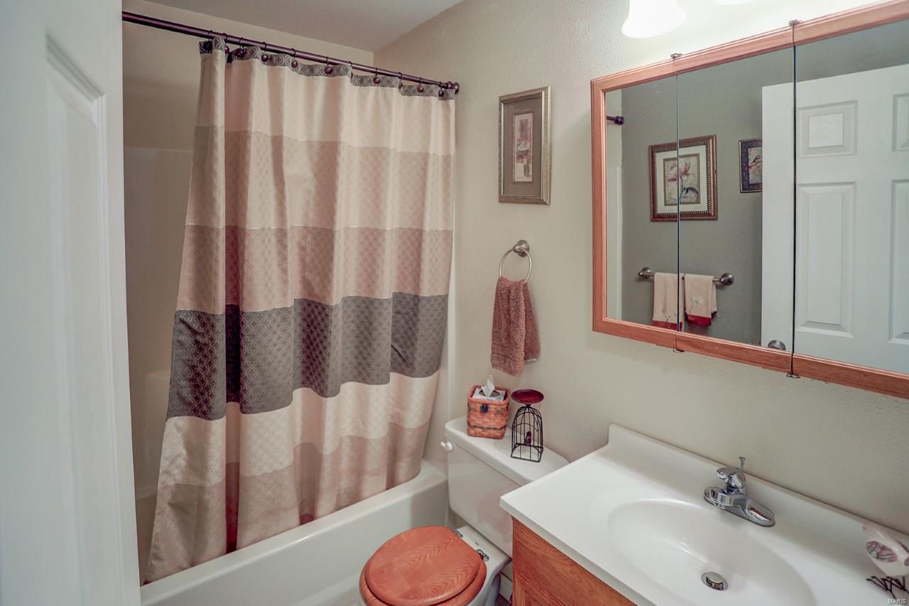 808 Columbia Road Dupo, IL 62239 - Photo 24 of 37 Gallery Image 24