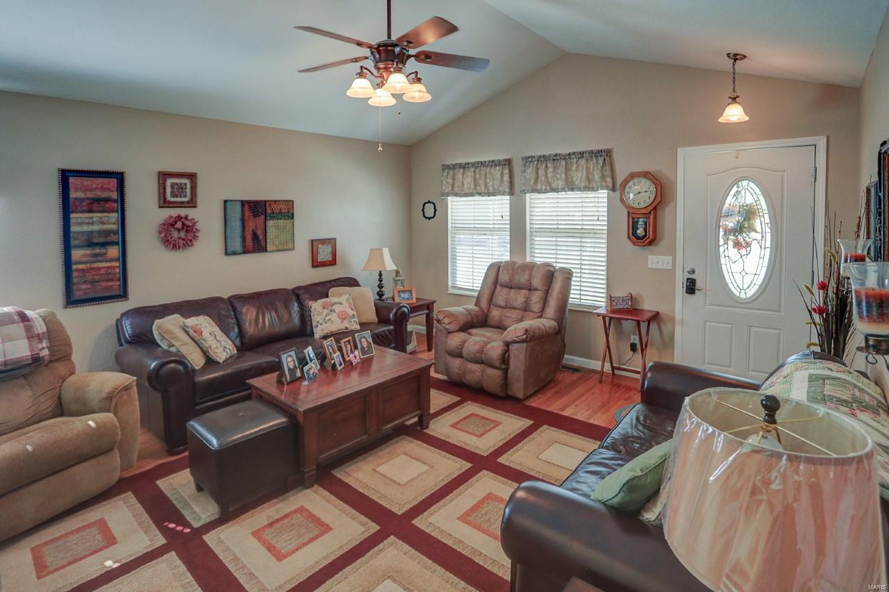 808 Columbia Road Dupo, IL 62239 - Photo 5 of 37 Gallery Image 5
