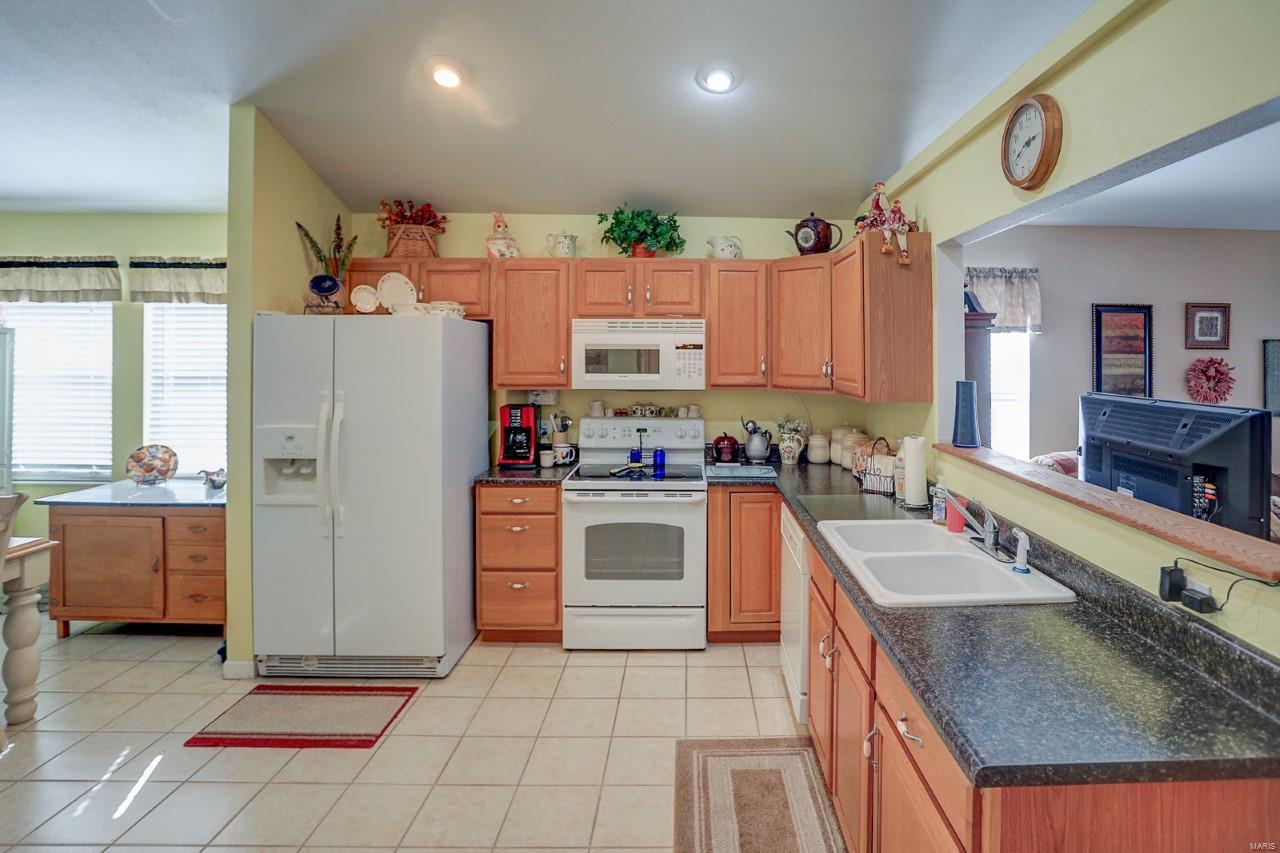 808 Columbia Road Dupo, IL 62239 - Photo 6 of 37 Gallery Image 6