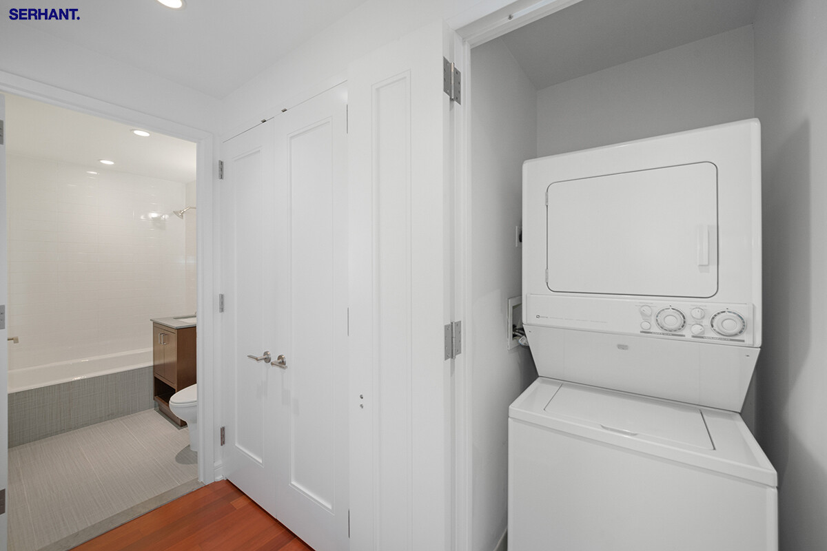 100 Riverside Boulevard, Unit 25D Manhattan, NY 10069 - Photo 12 of 21 a view of bathroom with toilet