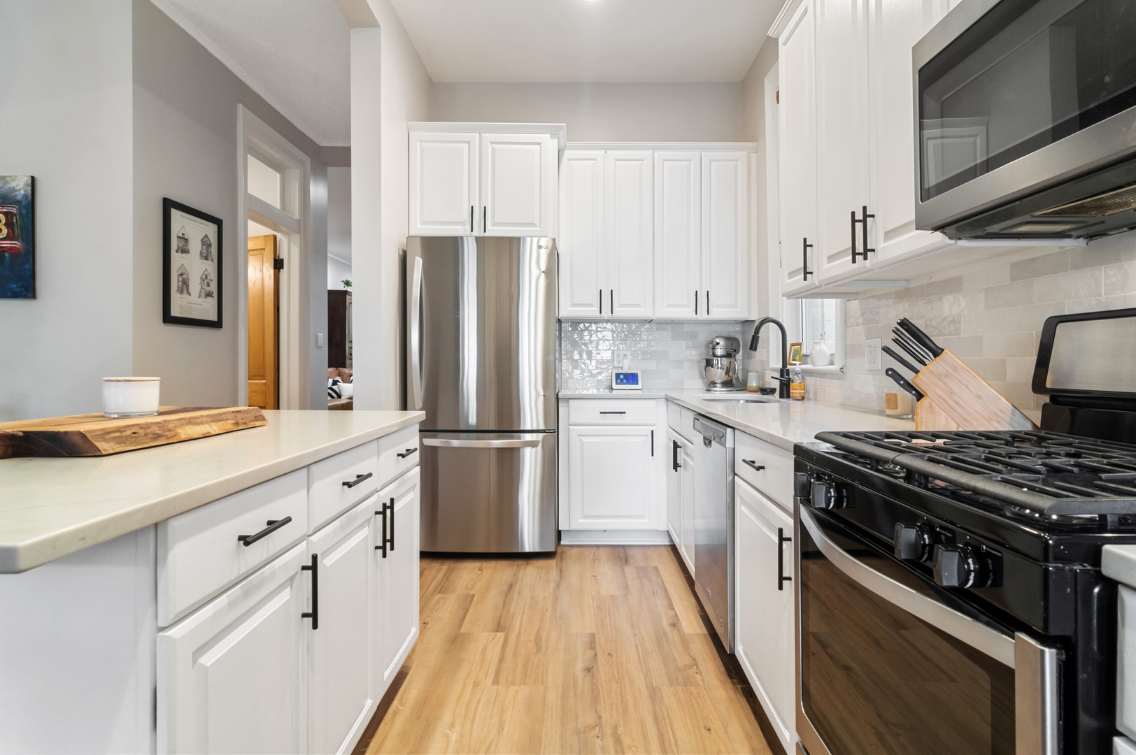 2028 West Rice Street Chicago, IL 60622 - Photo 11 of 35